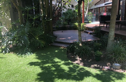 Broken Head House | Pavilion 4, beachside, walk 300m through the dunes to Broken Head Beach.
