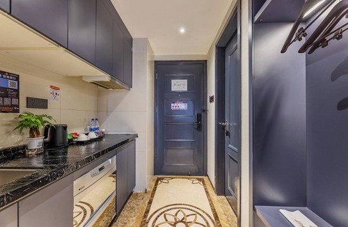 Haizhu Hotel | Pazhou Poya International Hotel Canton Fair Complex Modiesha Metro Exit B Branch - Free Shuttle Bus to Canton Fair Complex During Canton Fair Period