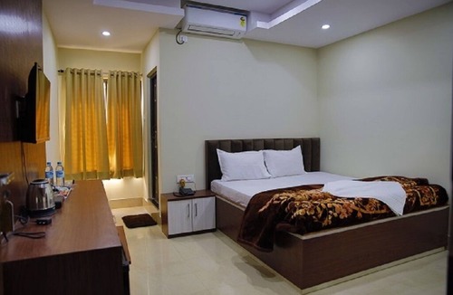 Sualkuchi House | Peace and bliss guest house