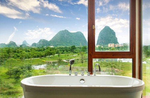 Xiufeng Hotel | Peach Blossom Resort Hotel