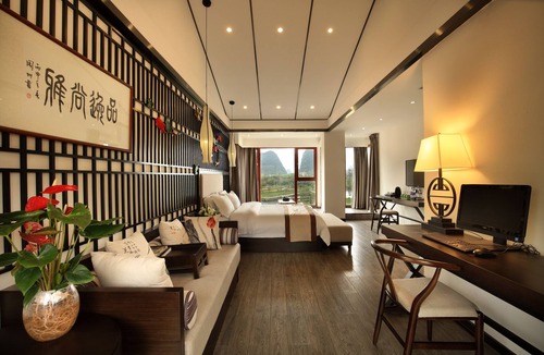 Xiufeng Hotel | Peach Blossom Resort Hotel