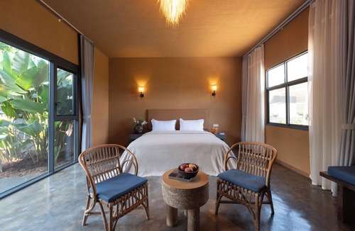 Jinghong Resort | Peacock Valley Hot Spring VILLA Resort
