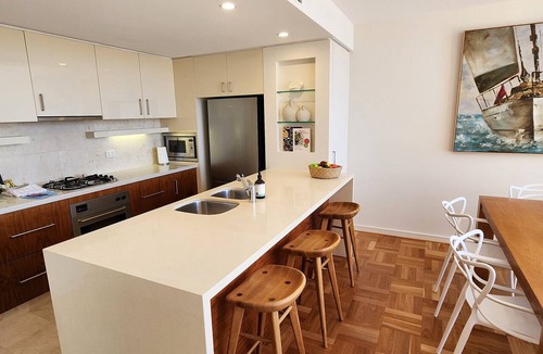 Rushcutters Bay Apartment | Penthouse Apartment With Massive Private Terrace + Parking + 2 Pools + Views