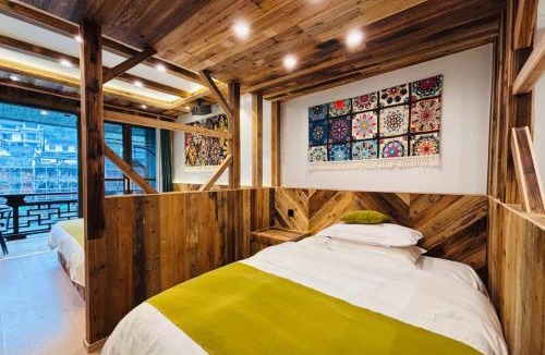 Fenghuang House | Phoenix Fuyuan Villa Riverside Hotel