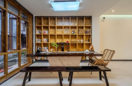 Fenghuang House | Phoenix Geometry Light Accommodation