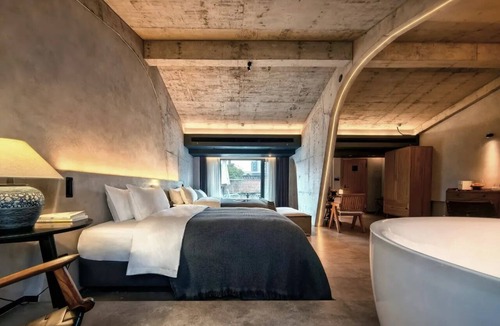 Fenghuang Hotel | Phoenix Hall House Hotel