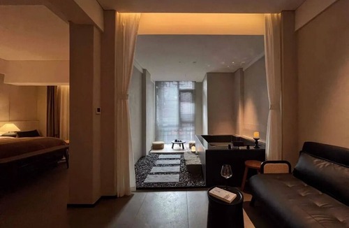 Fenghuang Hotel | Phoenix Hall House Hotel