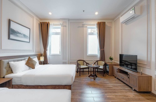 Da Lat Hotel | PINE VIEW HOTEL DALAT