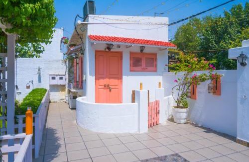 Gomti Nagar Apartment | Pink Bramda