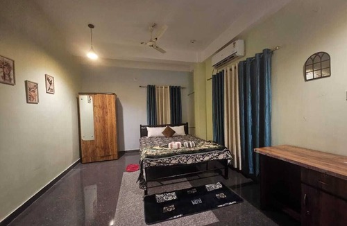 Sualkuchi Villa | Pink villa inn A Comfortable Home stay, Guwahati Assam,Ac & non ac room' availa