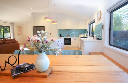 Bright House | Platypus Bend - right on the river