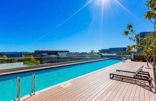 Belconnen Apartment | Plush @ Benjamin way Belconnen