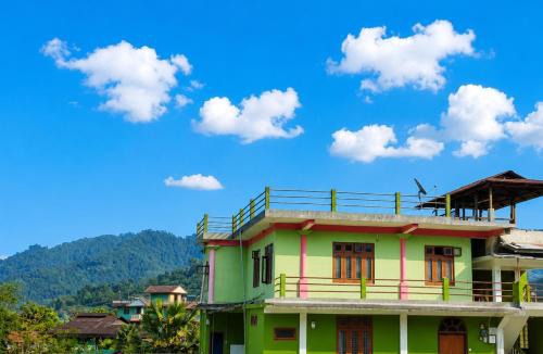 Along House | PNG Homestay