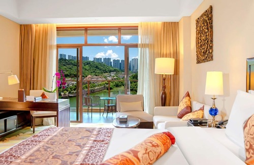 Yunyan District Hotel | Poly International Hot Spring Hotel