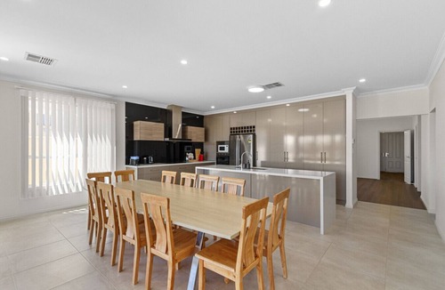 Wallaroo House | Pommern Waters - Spacious Wallaroo Marina Frontage