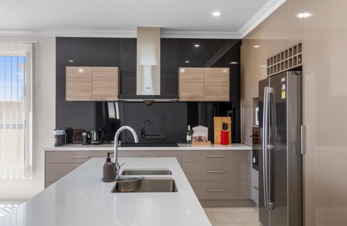 Wallaroo House | Pommern Waters - Spacious Wallaroo Marina Frontage