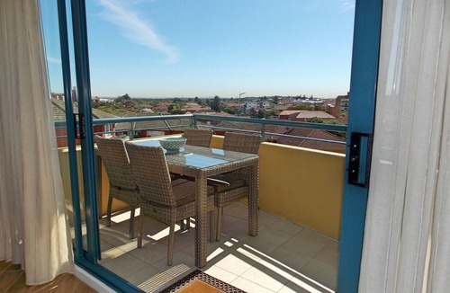 Cronulla Apartment | Pool View, Lift Access 505 Opposite North Cronulla Beach