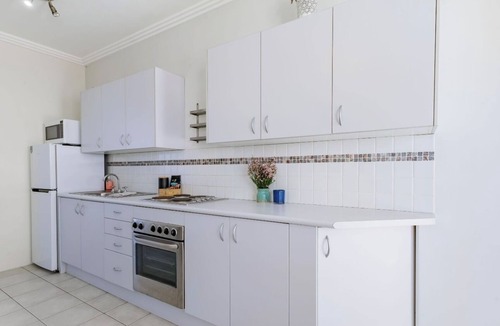 Cronulla Apartment | Popular North Cronulla Beach Apartment sleeps up to 5 people