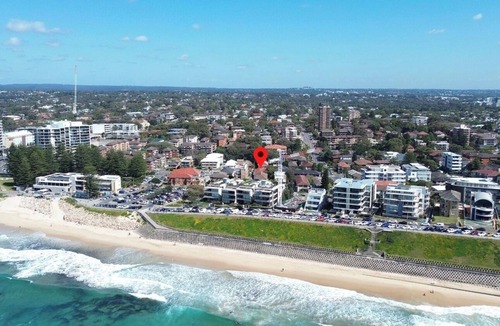 Cronulla Apartment | Popular North Cronulla Beach Apartment sleeps up to 5 people