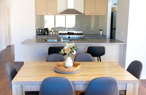 Shepparton North House | Popular Prestige Villa Shepparton North