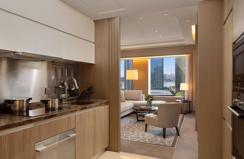 Lujiazui Apartment | Premier 2 Bedroom Apartment at at Huaihai Road Huangpu Shanghai