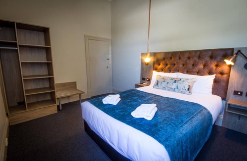 Mannum Hotel | Pretoria Hotel