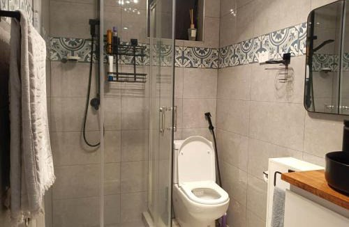 Brighton-le-Sands Apartment | Private Granny Flat 3BR near Airport and Popular Beach