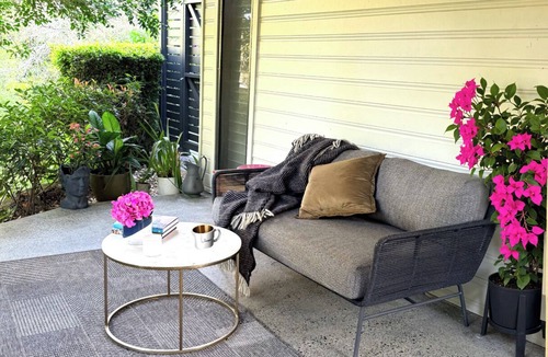 Lindfield Cottage | Private guesthouse & stunning outdoor space in newly built designer home.