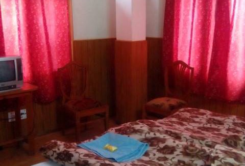 Hazratganj Resort | Private room ∙ 2 guests