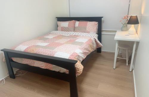 Elderslie House | Private Rm6in Elderslie