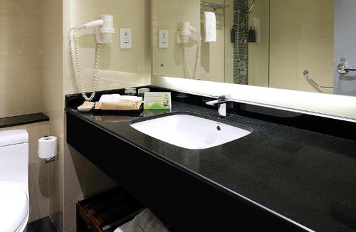 Kwun Chung Hotel | Prudential Hotel