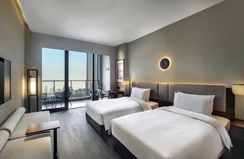 Wanli District Hotel | Pullman Nanchang Meiling