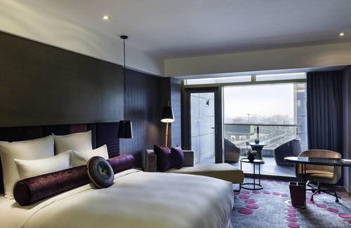 Donghucun Hotel | Pullman Nanjing Lukou Airport