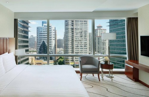 Dapuqiao Hotel | Pullman Shanghai Central-in XinTianDi & Yu Garden Area