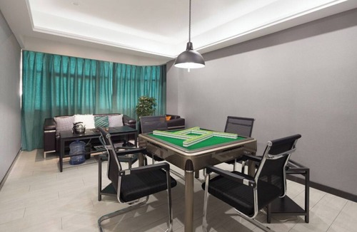Buji Hotel | Puyue Hotel - Shenzhen East Railway Station Buji Metro Station
