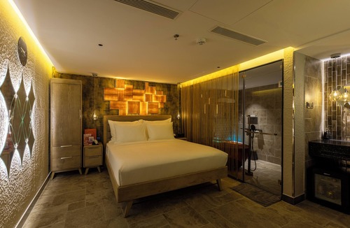 Ba Queo Hotel | Pynt Hotel 7