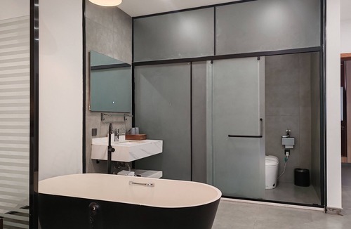 Chanhe Hui District Bed & Breakfast | Qichi Waterfront B&B Hotel