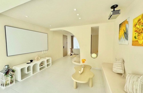 Pudong Bed & Breakfast | QIMeow Garden Hotel