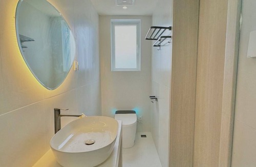 Pudong Bed & Breakfast | QIMeow Garden Hotel