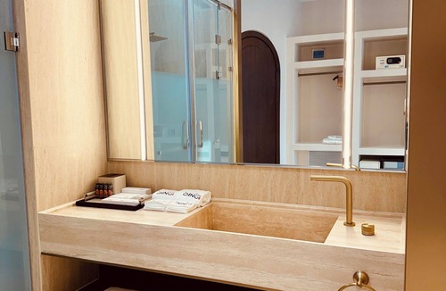 Zuoyun County Resort | QING Luxury Campground Hotel