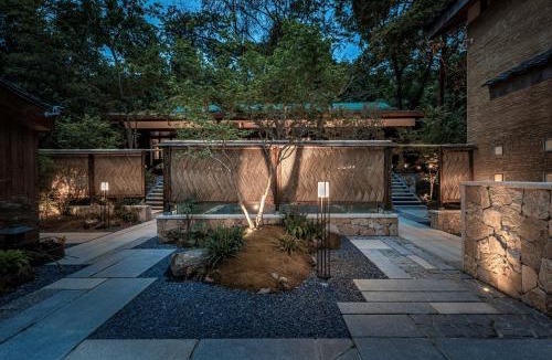 Dujiangyan Hotel | Qing XIA Shan Ju Resort Hotel