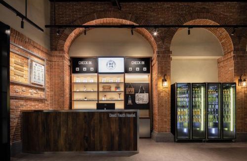 Shinan District Hostel | Qingdao Desti Youth Hostel-24H Reception&English Service& Cafe& Bar& Luggage Storage& Large Public Area
