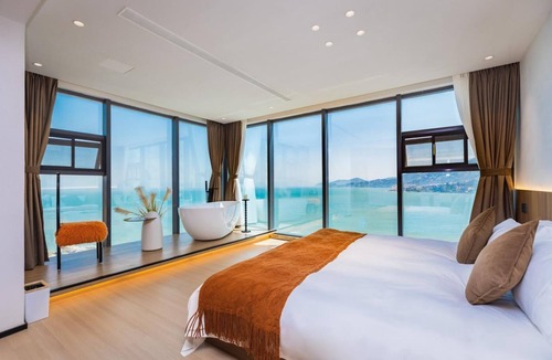 Laoshan Bed & Breakfast | Qingdao Momer Cliff Ocean View Villas