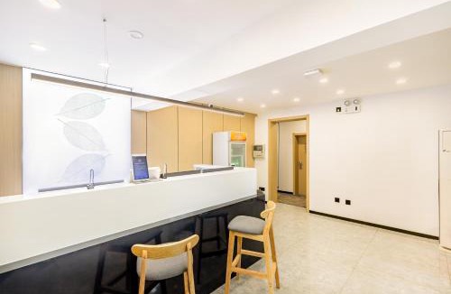 Wangfujing Shopping Area Hotel | Qingji Hotel mini Beijing Dengshikou Subway Station Branch