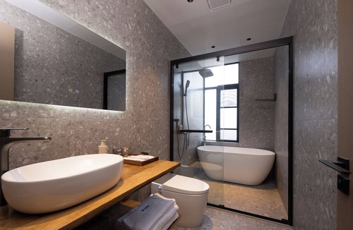 Changjiang County Hotel | Qingmo Hidden Mid-Mountain Hotel