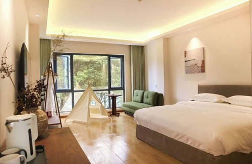 Chaosha Hotel | Qinhuang.tingquanshanju