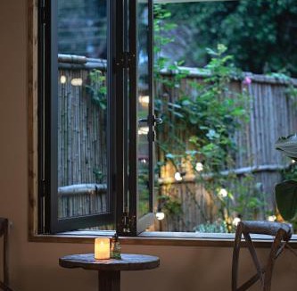 Ten Mile Gallery Hotel | Qixin Jiuyin Inn Yangshuo