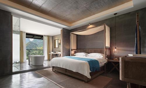 Ten Mile Gallery Hotel | Qixin Jiuyin Inn Yangshuo