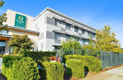 Glenfield Park Hotel | Quality Hotel Rules Club Wagga