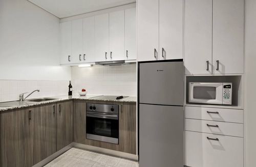 East Melbourne Apartment | Quest Jolimont
